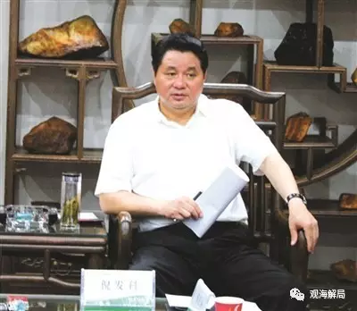對于商人、老板的“雅贈”，倪發(fā)科從不拒絕