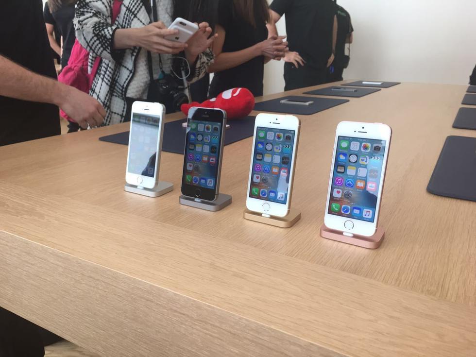 蘋(píng)果iPhone SE真機(jī)照:售價(jià)3288元起 中國(guó)首發(fā) 蘋(píng)果iPhone SE真機(jī)照:售價(jià)3288元起 中國(guó)首發(fā)