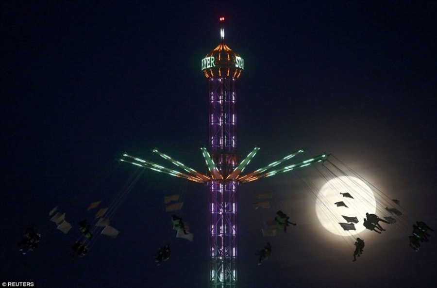 68年來最大！今晚夜空上演超級月亮