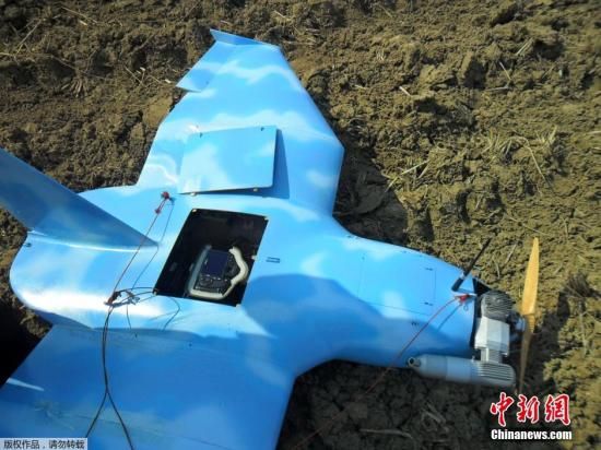 圖為3月31日，一架無人機(jī)在韓國西部海域的白翎島墜毀。