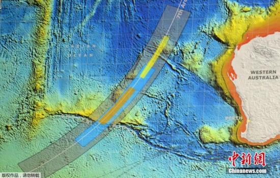 資料圖：當地時間2014年6月26日，澳大利亞聯合調查中心公布MH370新搜尋區(qū)，橙色區(qū)域是優(yōu)先級最