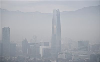 21日，智利首都圣地亞哥被霧霾籠罩。