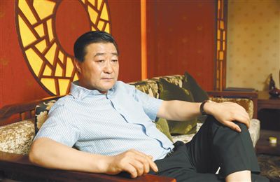 5月26日，張新明在北京接受新京報記者專訪時表示，在與華潤的合資公司中，他被“邊緣化”了，公司出現(xiàn)了
