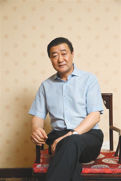 　張新明金業(yè)集團董事長。2002年進入焦炭領(lǐng)域。2010年，張新明將金業(yè)煤焦化集團部分資產(chǎn)以79億賣