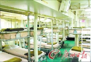 航母上的水兵宿舍。（資料圖片）