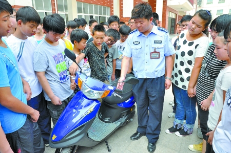 不滿18歲騎摩托車(chē)將會(huì)被拘留