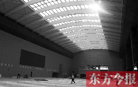 作為高鐵鄭州東站最重要的配套工程，鄭州綜合交通樞紐公路客運(yùn)站的裝修工作即將完成，預(yù)計(jì)今年9月底與鄭州