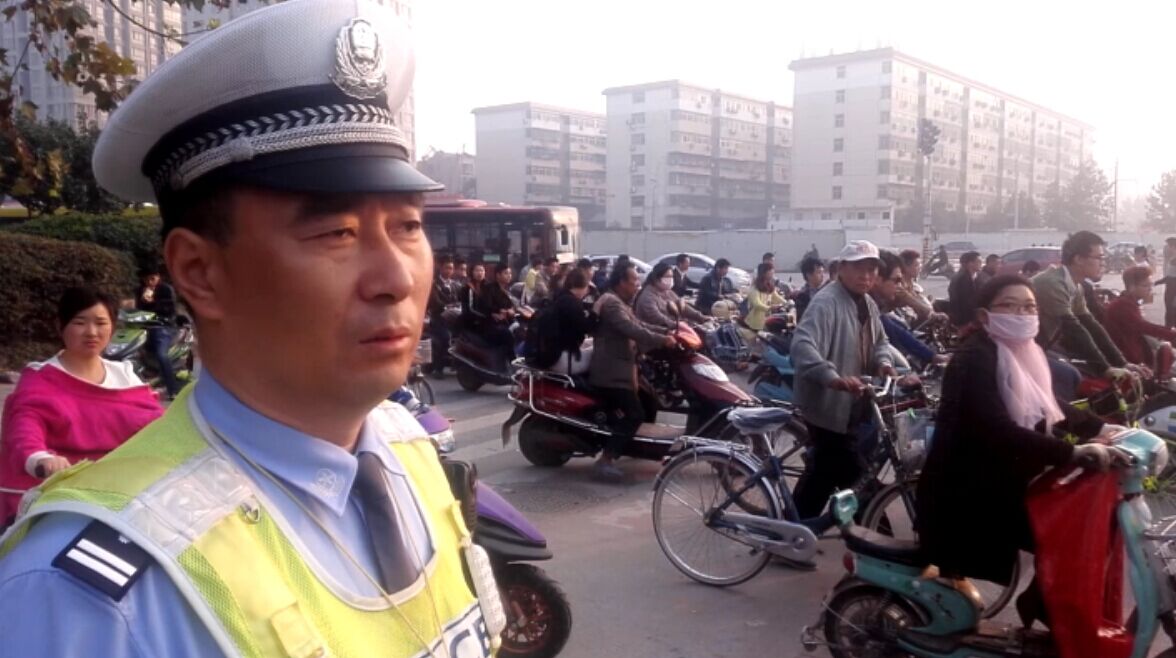 上班表情：1逗2羞3怕 你是哪個？