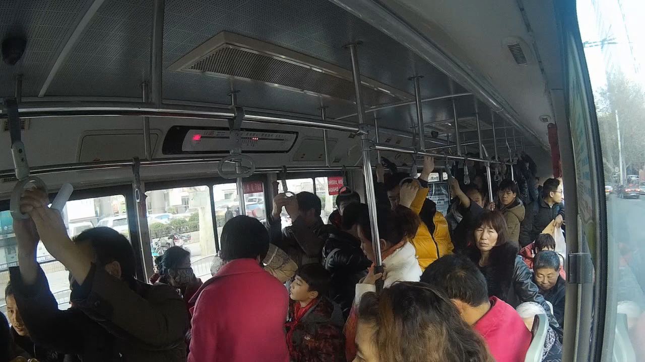 陌生人向你借手機(jī) 給嗎？