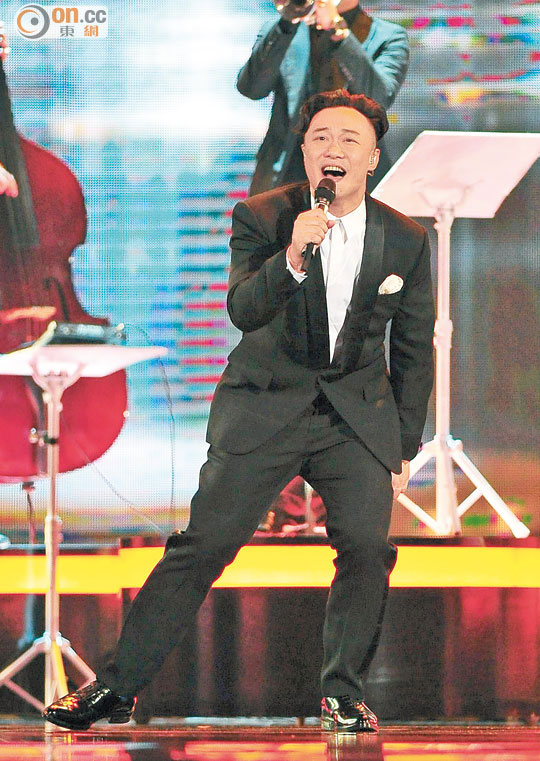 陳奕迅不負眾望，終于榮登金曲歌王寶座。