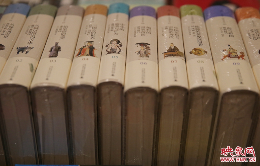 書店內(nèi)的書。