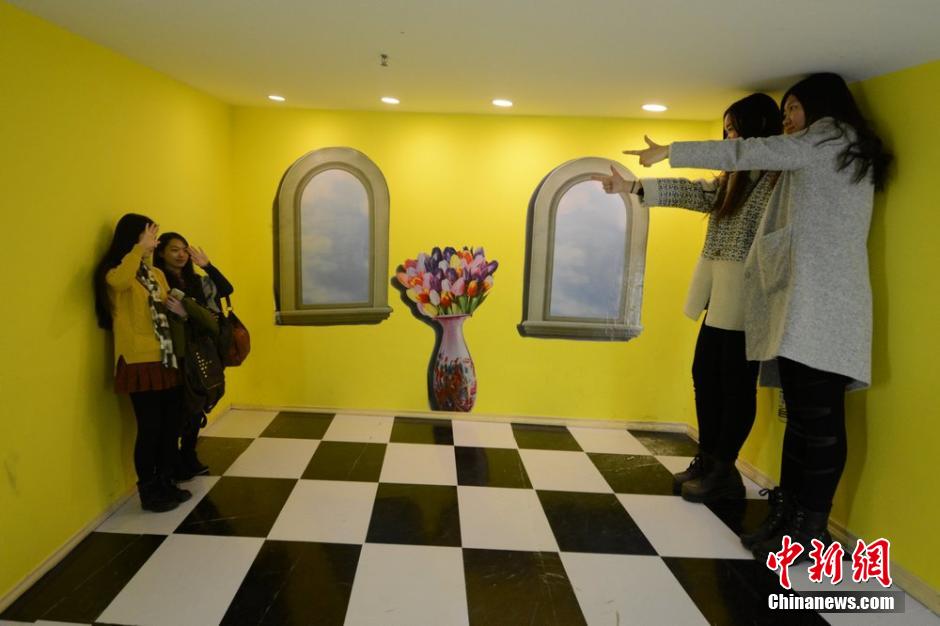 3D錯(cuò)覺(jué)藝術(shù)館亮相蘇州 市民體驗(yàn)震撼視覺(jué)藝術(shù) 3D錯(cuò)覺(jué)藝術(shù)館亮相蘇州 市民體驗(yàn)震撼視覺(jué)藝術(shù)